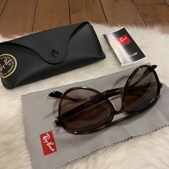 Ray-Ban Sunglasses - Picture 1 of 5